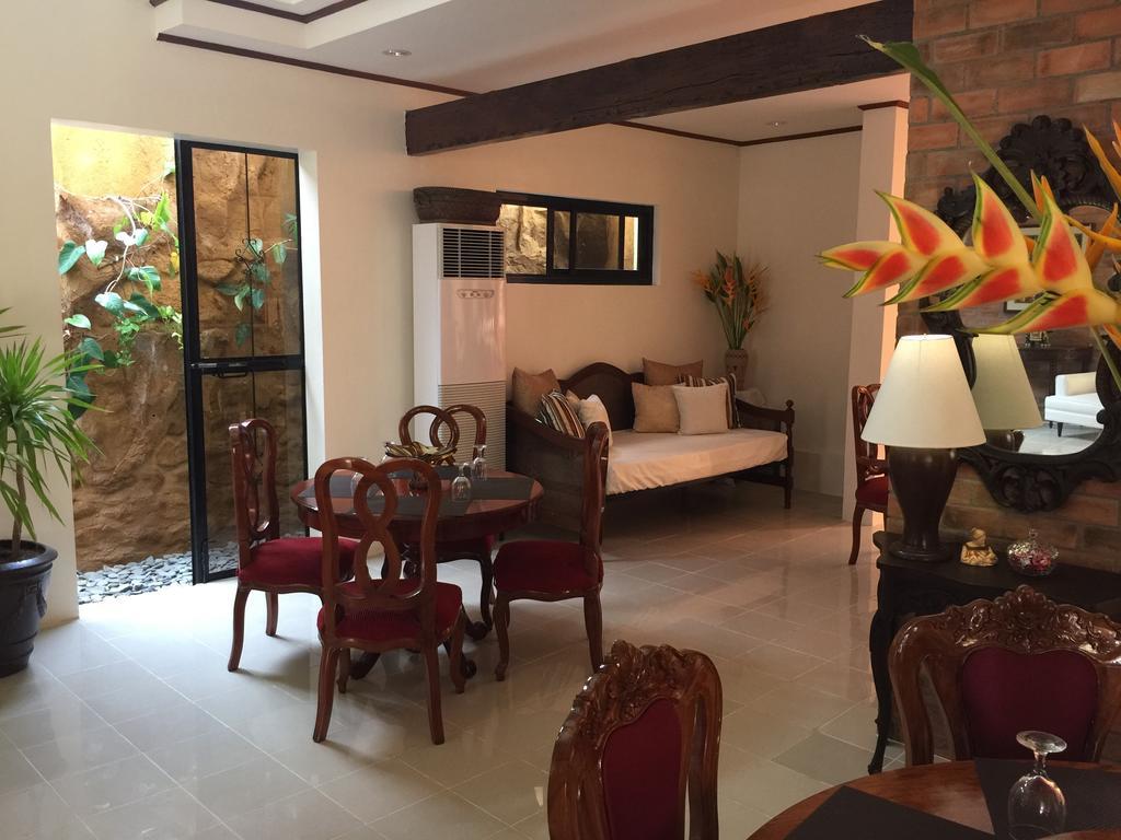 Bed and Breakfast Casa Roces Legazpi Exteriér fotografie