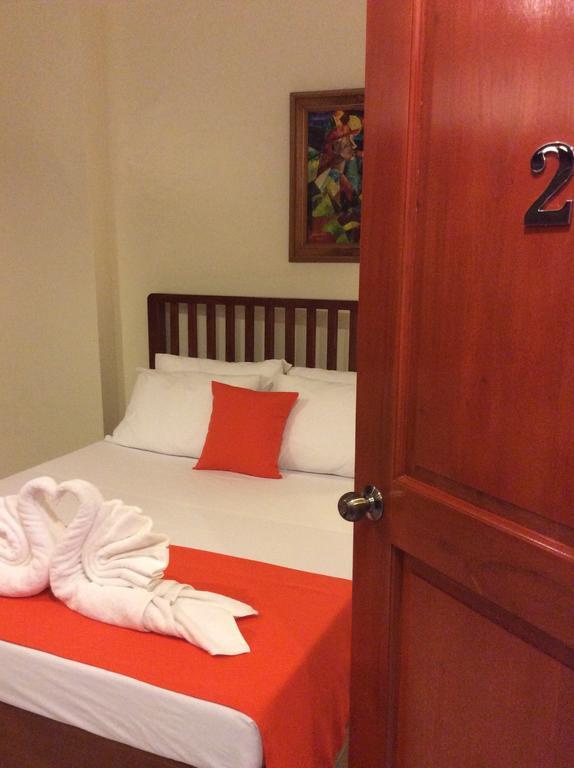 Bed and Breakfast Casa Roces Legazpi Pokoj fotografie