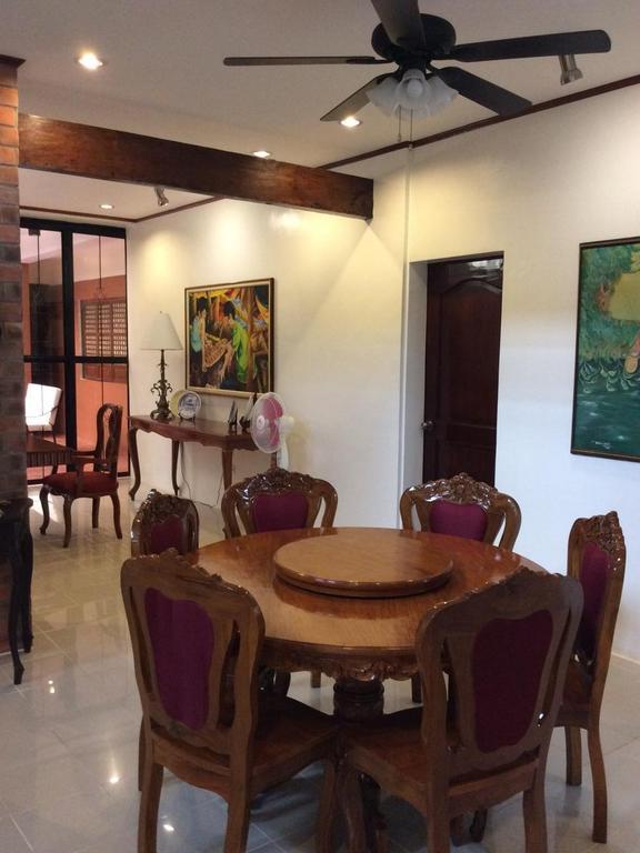 Bed and Breakfast Casa Roces Legazpi Exteriér fotografie